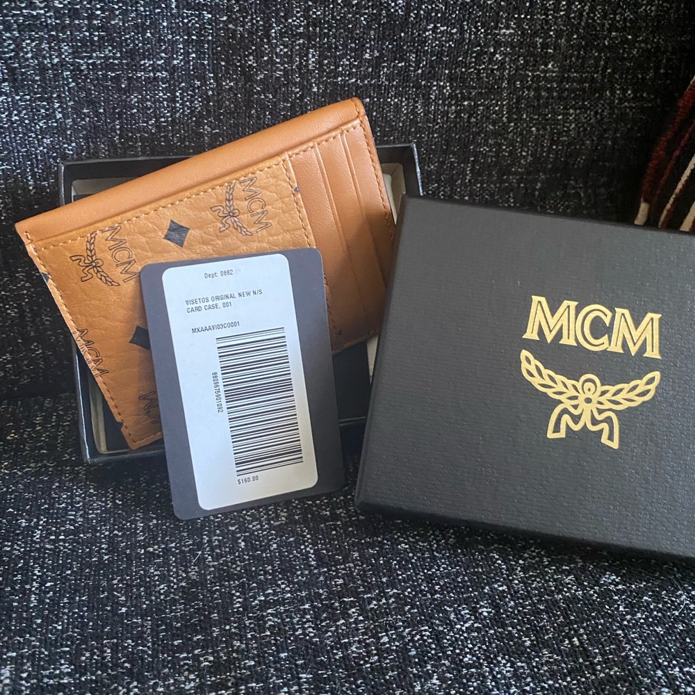 MCM N/S Card Case in Visetos Original- 💯 authentic